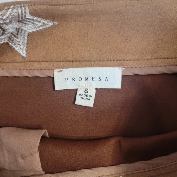 Promise Seeing Stars Embroidered Vegan Suede Mini Skirt, Size S Camel, Whimsical - Picture 3 of 4